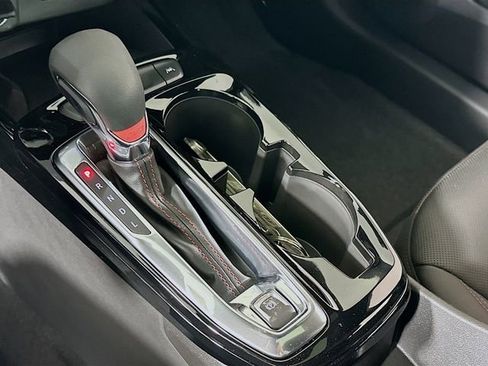 New 2026 Chevrolet Trax RS w/ Sunroof Package image 16