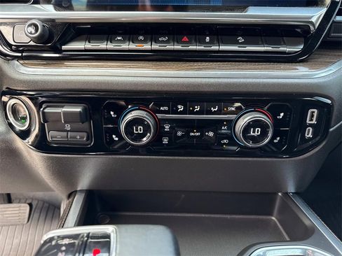 Used 2023 Chevrolet Silverado 1500 LT Trail Boss w/ Protection Package image 21