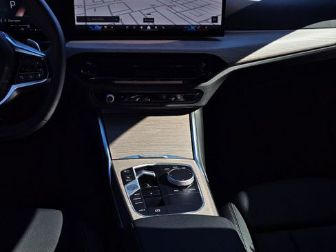 Used 2025 BMW 330i xDrive Sedan image 23