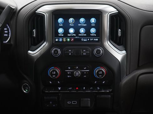 Used 2022 Chevrolet Silverado 2500 LT w/ Convenience Package image 17