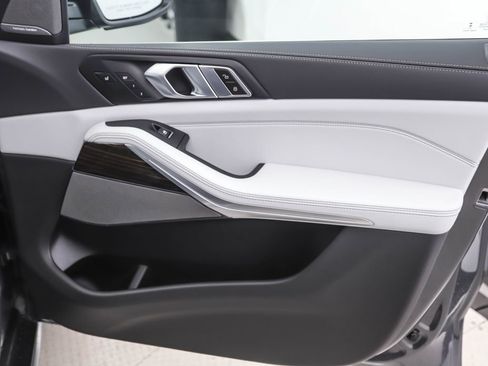 Used 2026 BMW X5 xDrive40i image 29