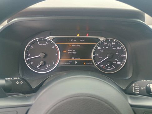 Used 2023 Nissan Rogue S AWD/4WD image 13