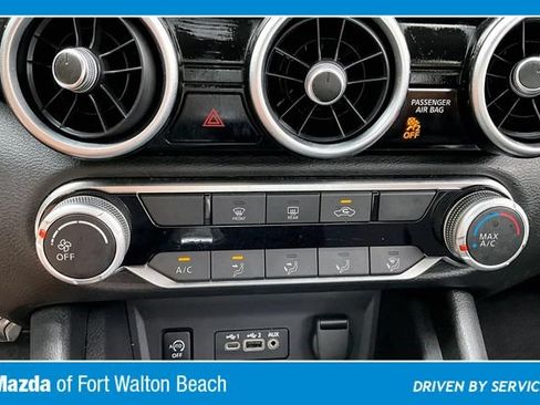 Used 2024 Nissan Sentra SV FWD image 25