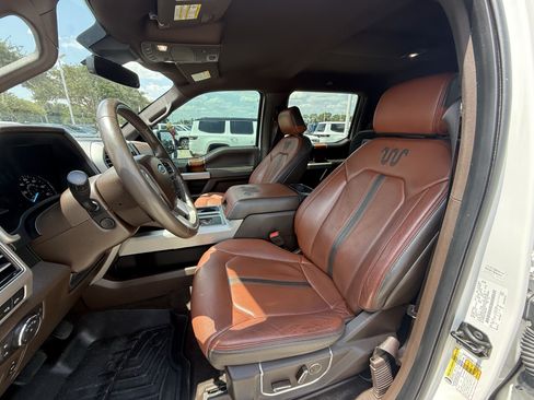Used 2018 Ford F150 King Ranch w/ Equipment Group 601A Luxury AWD/4WD image 27
