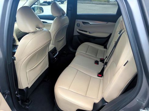 Used 2021 INFINITI QX50 Sensory FWD image 9