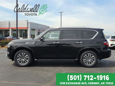 Used 2024 Nissan Armada SL image 8