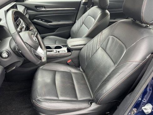 Certified 2024 Nissan Altima 2.5 SR w/ SR Premium Package image 15