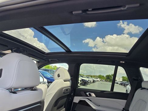 New 2026 BMW X5 sDrive40i w/ Premium Package RWD image 24