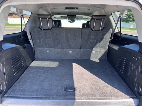 Used 2016 Chevrolet Suburban LTZ AWD/4WD image 17