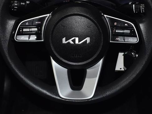 Used 2024 Kia Forte LXS image 21