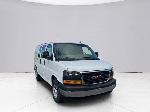 New 2025 GMC Savana 2500 w/ Driver Convenience Package RWD image 14