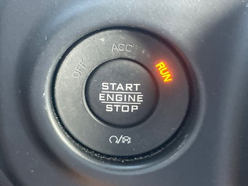 Used 2022 Jeep Wrangler Unlimited Rubicon 4xe AWD/4WD image 18