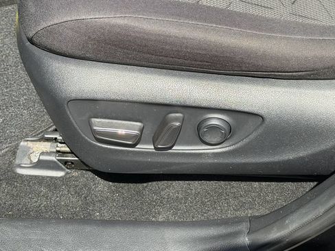 Used 2021 Toyota RAV4 XLE FWD image 20