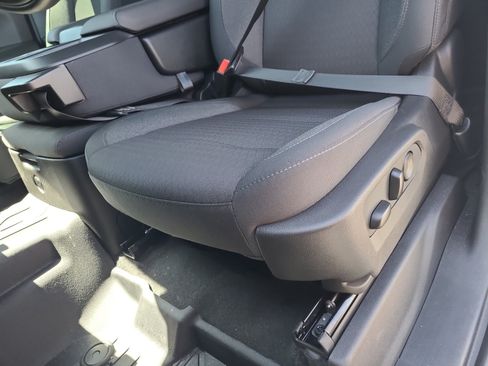 Used 2026 Chevrolet Silverado 1500 Custom w/ LPO, Dark Essentials Package AWD/4WD image 13