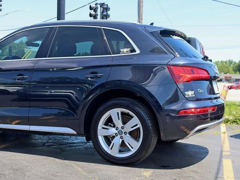 Used 2018 Audi Q5 2.0T Premium Plus w/ Premium Plus Package AWD/4WD image 12