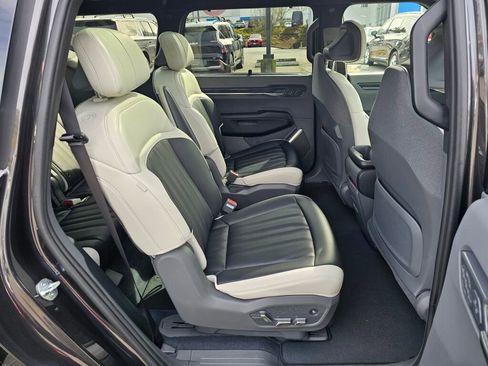 Certified 2024 Kia EV9 GT-Line image 29