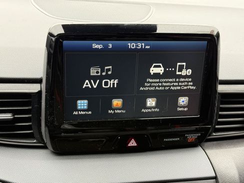 Used 2020 Hyundai Veloster Turbo FWD image 28