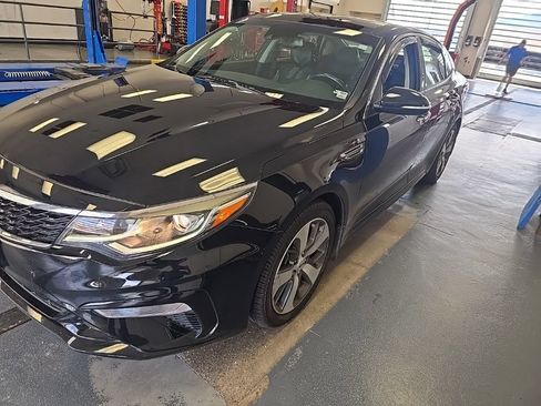 Used 2019 Kia Optima S w/ S Panoramic Sunroof Package FWD image 2