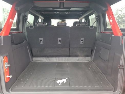 Used 2023 Ford Bronco Wildtrak image 24