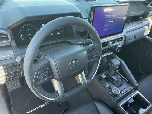 New 2026 Toyota Tacoma TRD Off-Road AWD/4WD image 10