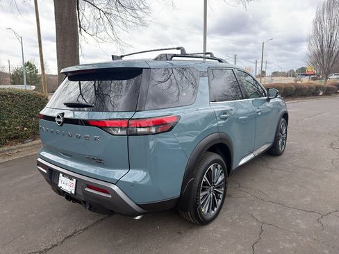 New 2026 Nissan Pathfinder Platinum image 7