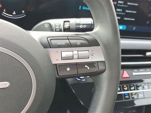 Certified 2025 Hyundai Sonata SE image 21