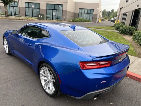 Used 2016 Chevrolet Camaro LT RWD image 6