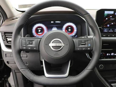 Used 2023 Nissan Rogue Platinum w/ Platinum Premium Package image 19