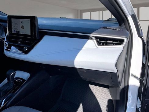 Used 2024 Toyota Corolla SE image 26