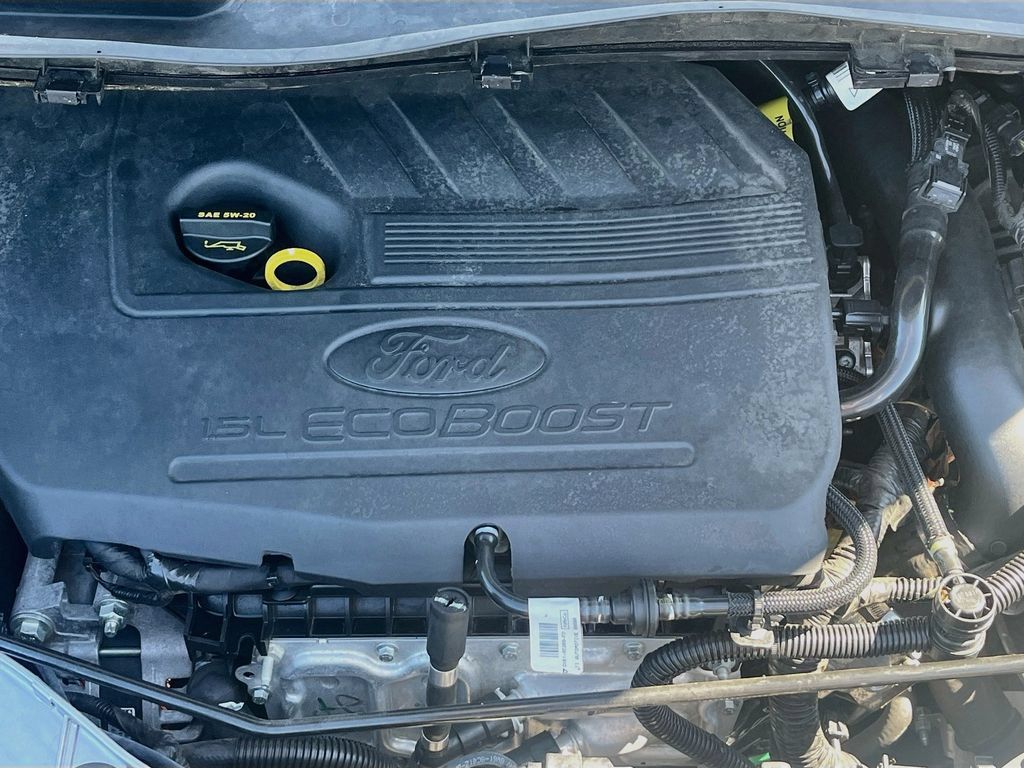 Used 2017 Ford Escape Titanium FWD image 31