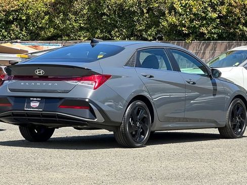 New 2026 Hyundai Elantra SEL Sport Premium FWD image 6