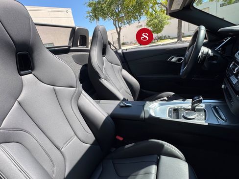 Used 2026 BMW Z4 M40i image 23