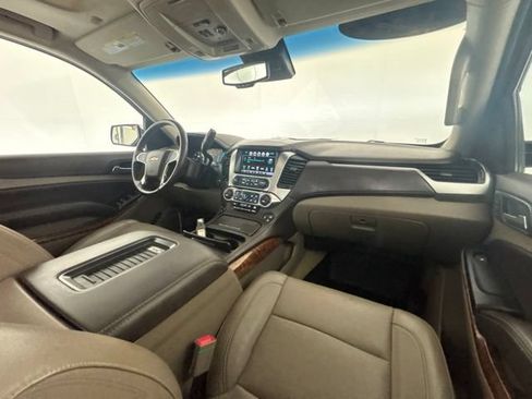 Used 2017 Chevrolet Tahoe Premier AWD/4WD image 34