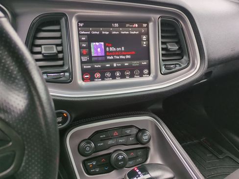 Used 2022 Dodge Challenger R/T w/ Driver Convenience Group RWD image 23