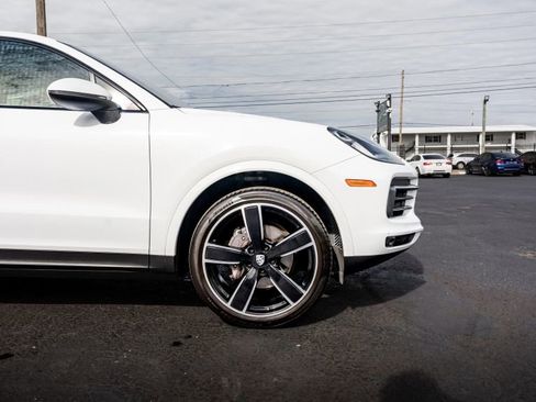 Used 2020 Porsche Cayenne image 12