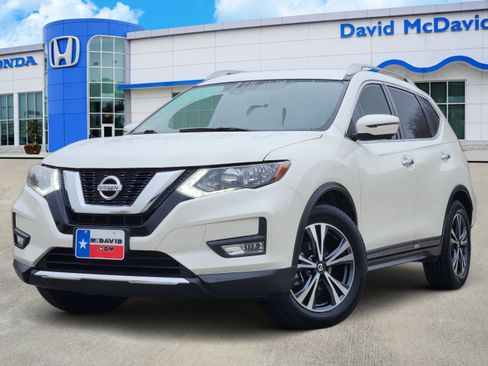 Used 2017 Nissan Rogue SL image 1