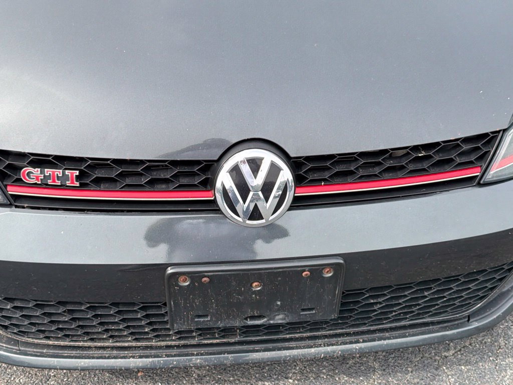 Used 2017 Volkswagen GTI SE FWD image 17