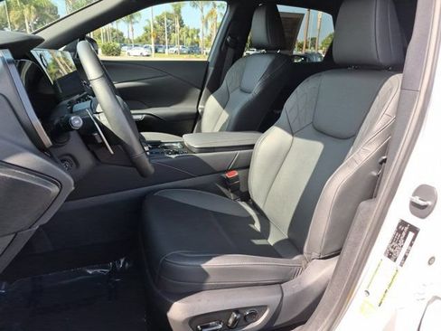 Used 2025 Lexus RX 350h w/ Convenience Package AWD/4WD image 11