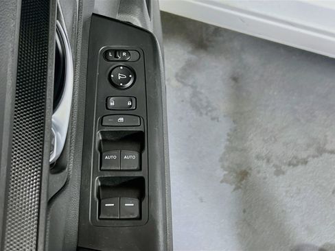 Used 2023 Honda CR-V EX image 17