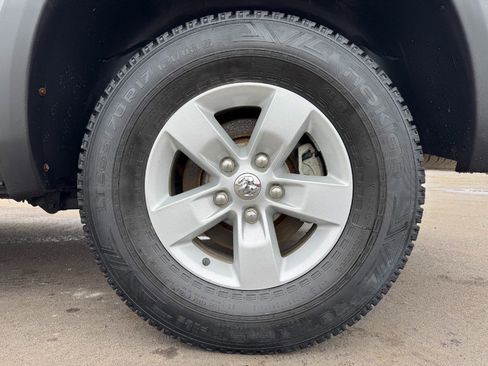 Used 2017 RAM 1500 Classic SLT image 13