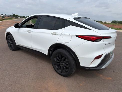 Used 2025 Buick Envista Sport Touring w/ Convenience I Package image 6