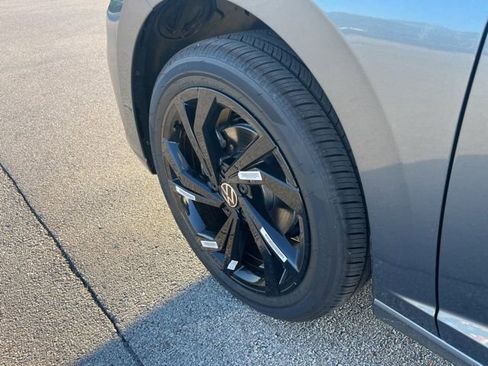 New 2026 Volkswagen Jetta SE FWD image 5