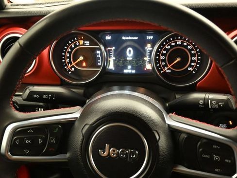 Used 2023 Jeep Gladiator Rubicon AWD/4WD image 20