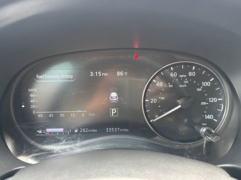 Used 2024 Nissan Kicks SV image 12