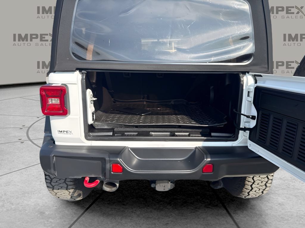 Used 2018 Jeep Wrangler Unlimited Rubicon AWD/4WD image 23