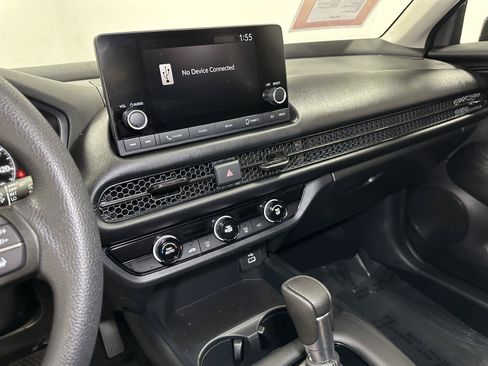 Used 2024 Honda HR-V LX image 27
