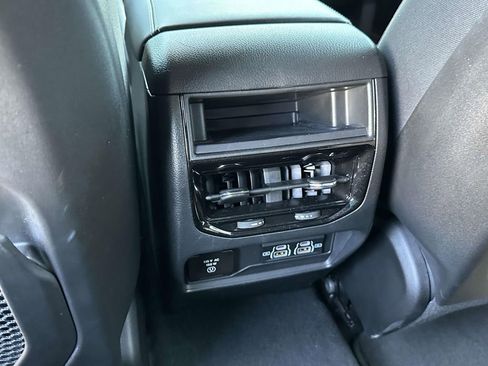 Used 2024 Jeep Grand Cherokee Laredo w/ Luxury Tech Group I AWD/4WD image 13