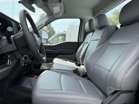 New 2024 Ford F550 4x4 Regular Cab Super Duty image 9