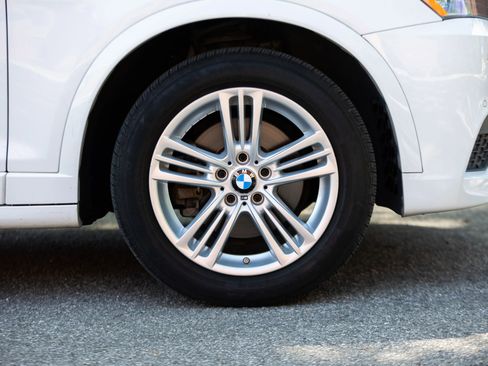 Used 2012 BMW X3 xDrive28i AWD/4WD image 11