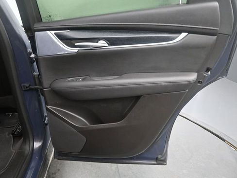 Certified 2025 Cadillac XT5 Premium Luxury image 16